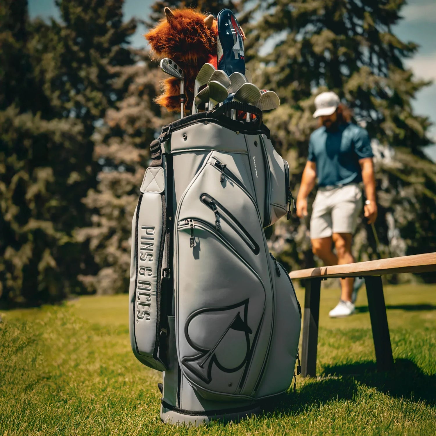 GOLF BAGS